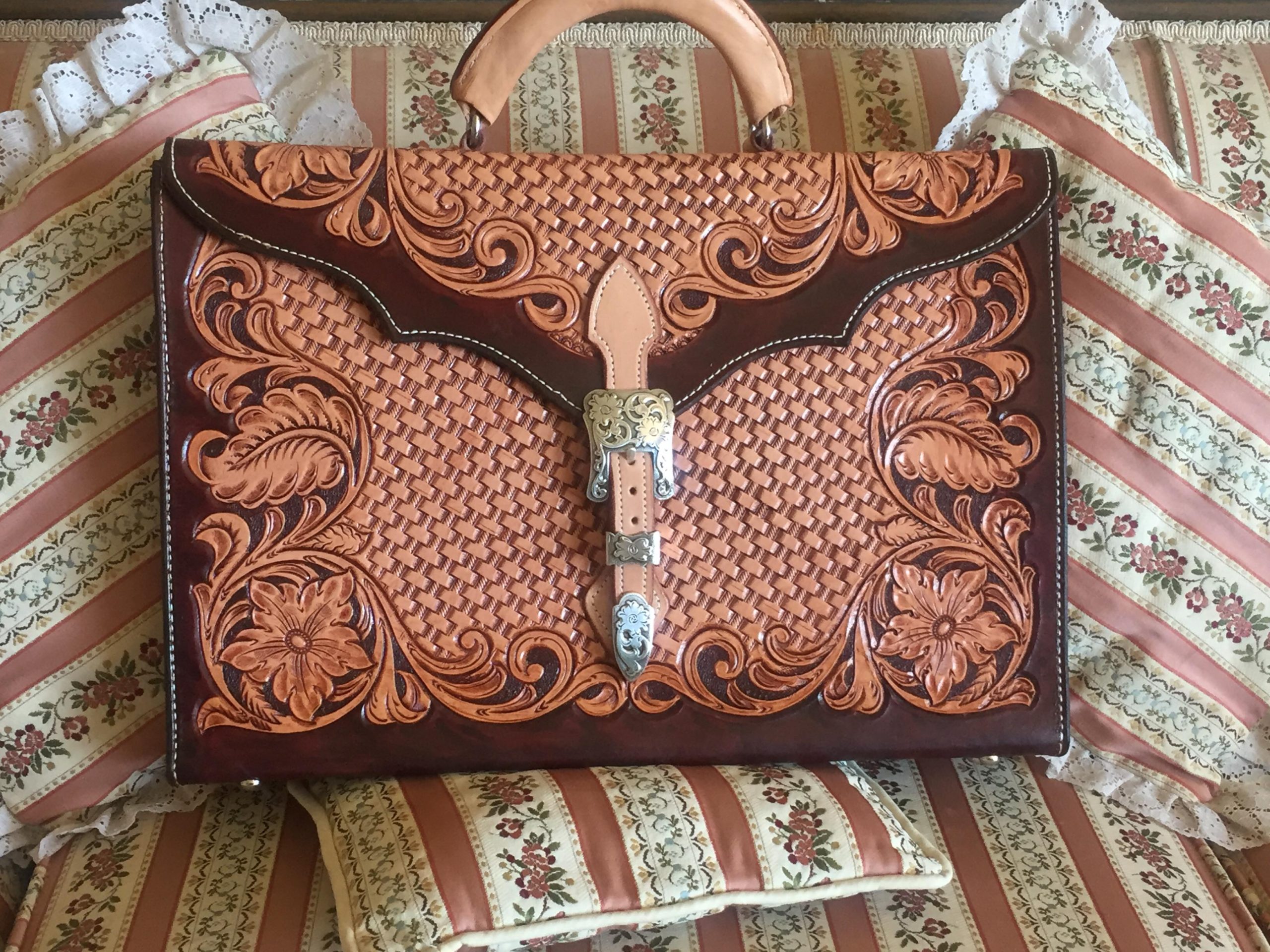 DIY Painted Cat Leather Purse - Made By Barb - Angelus custom